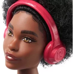 Barbie "Brooklyn" Roberts - Lyla + Pet 9 Barbie "Brooklyn" Roberts - Lyla + Pet -Toy Promotion GUEST 2f49bd23 5e85 488c 895d 85d901d67d9a