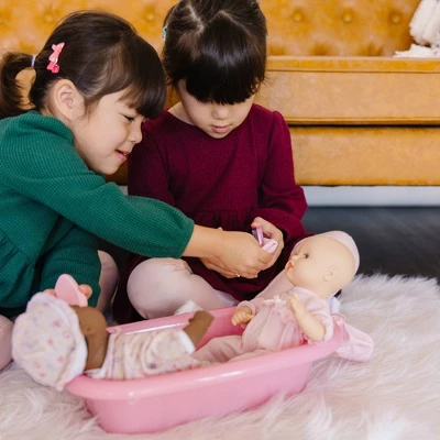 Melissa & Doug Mine To Love Baby Doll Bathtub And Accessories Set (6pc) 3 Melissa & Doug Mine To Love Baby Doll Bathtub And Accessories Set (6pc)