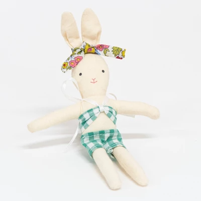 Meri-Meri Meri Meri Caravan Bunny Mini Suitcase Doll (Pack Of 1) 4 Meri-Meri Meri Meri Caravan Bunny Mini Suitcase Doll (Pack Of 1) - Image 2