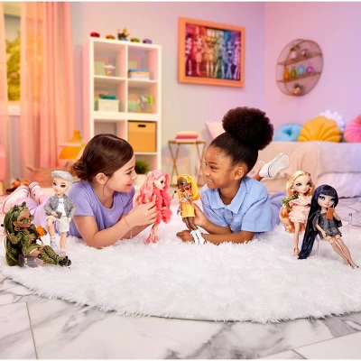 Rainbow High Kim - Denim Blue Fashion Doll 9 Rainbow High Kim - Denim Blue Fashion Doll - Image 7