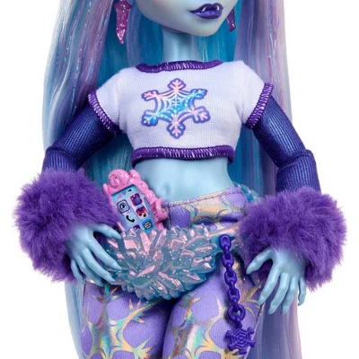 Monster High Abbey Bominable Yeti Fashion Doll With Accessories 5 Monster High Abbey Bominable Yeti Fashion Doll With Accessories - Image 3
