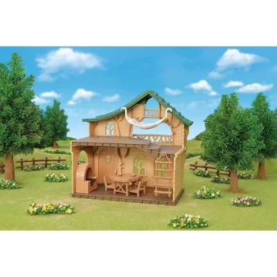 Calico Critters Lakeside Lodge Gift Set 3 Calico Critters Lakeside Lodge Gift Set - Image 2