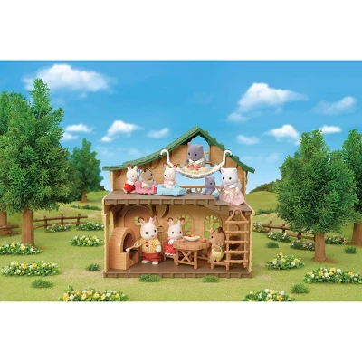 Calico Critters Lakeside Lodge Gift Set 4 Calico Critters Lakeside Lodge Gift Set - Image 3